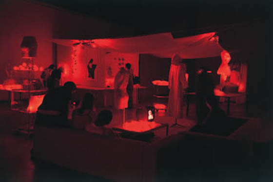 LA BOUTIQUE DES PERMÉABLES, PALAIS DE TOKYO, PARIS 2002